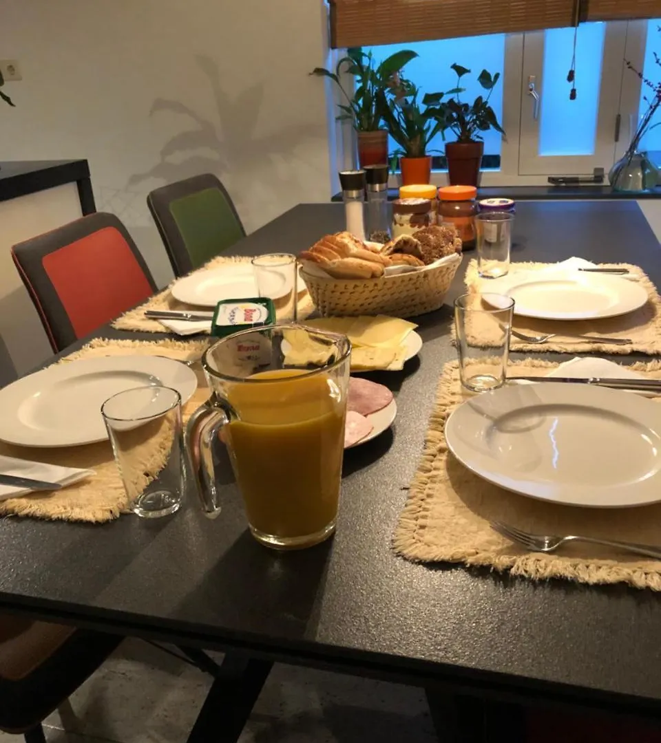 Alojamento de Acomodação e Pequeno-almoço Floriande Stay Hoofddorp